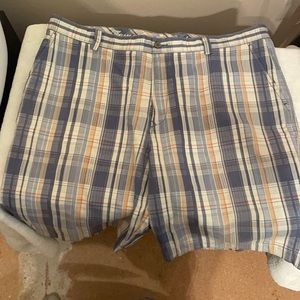 Tommy Bahama Plaid Shorts Size 40